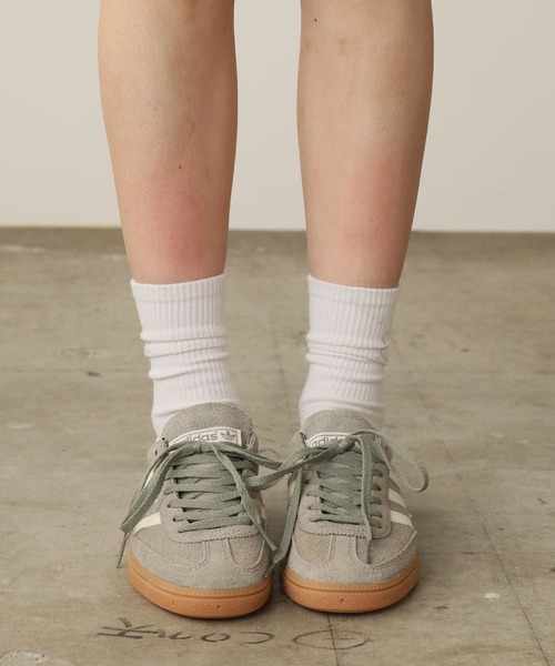 adidas(アディダス)の「adidas/アディダス HANDBALL SPEZIAL W スニーカー(スニーカー・メンズ・グレー/ブラウン/ベージュ/ネイビー/ホワイト×ブラック/レッド・23/23.5/24/24.5/25/26/26.5/27/27.5/28/22/22.5)」の22枚目の写真