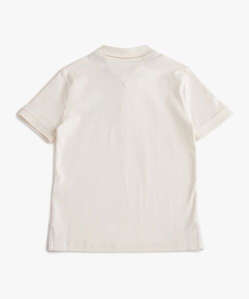 TOMMY HILFIGER（トミーヒルフィガー）の「BOYS ゴールドグラフィックポロシャツ（ポロシャツ・キッズ・ホワイト・140cm/150cm/160cm/130cm）」の2枚目の写真