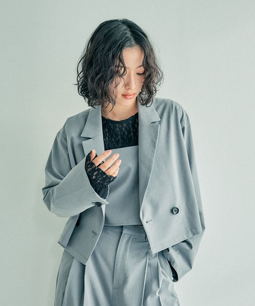 LEPSIM(レプシィム)の「TRWブレストショートジャケット 243455(その他アウター・レディース・ブラック/サンドベージュ/グレー・FREE)」の12枚目の写真