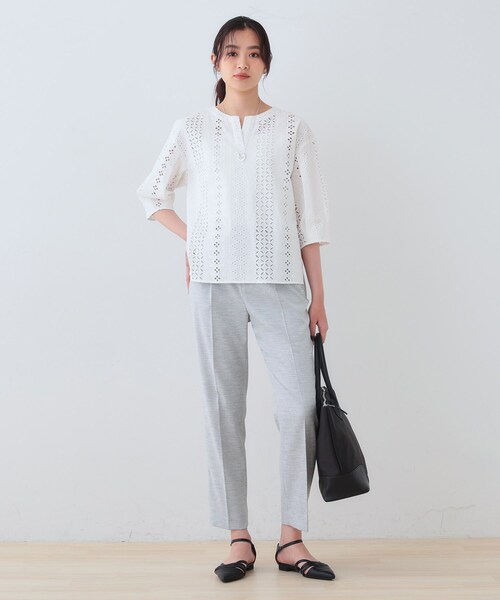 INDIVI（インディヴィ）の「【こなれSETUP】リネンライクテーパードパンツ（その他パンツ・レディース・ネイビー/ナチュラル/ライトグレー系3・03/05/12/13/15 /19/36/38/40）」の20枚目の写真