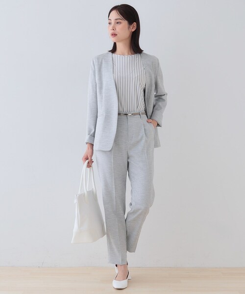 INDIVI（インディヴィ）の「【こなれSETUP】リネンライクテーパードパンツ（その他パンツ・レディース・ネイビー/ナチュラル/ライトグレー系3・03/05/12/13/15 /19/36/38/40）」の9枚目の写真