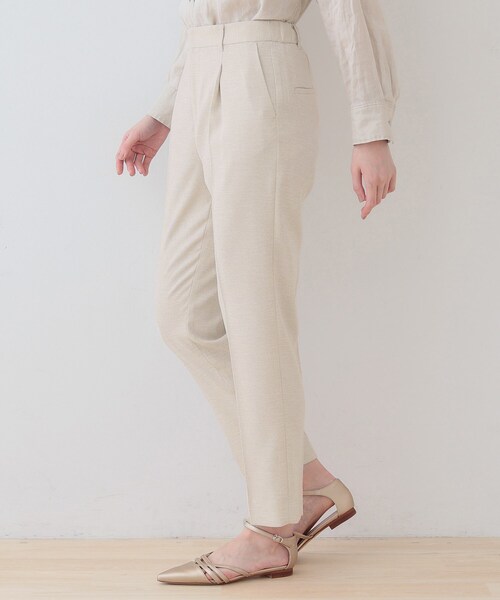 INDIVI（インディヴィ）の「【こなれSETUP】リネンライクテーパードパンツ（その他パンツ・レディース・ネイビー/ナチュラル/ライトグレー系3・03/05/12/13/15 /19/36/38/40）」の7枚目の写真