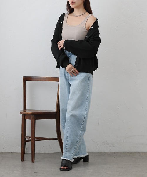 COLONY 2139（コロニートゥーワンスリーナイン）の「ラメフライススクエアタンクトップ（タンクトップ・レディース・ブルー/シルバー/ブラック/ピンクベージュ・FREE）」の15枚目の写真