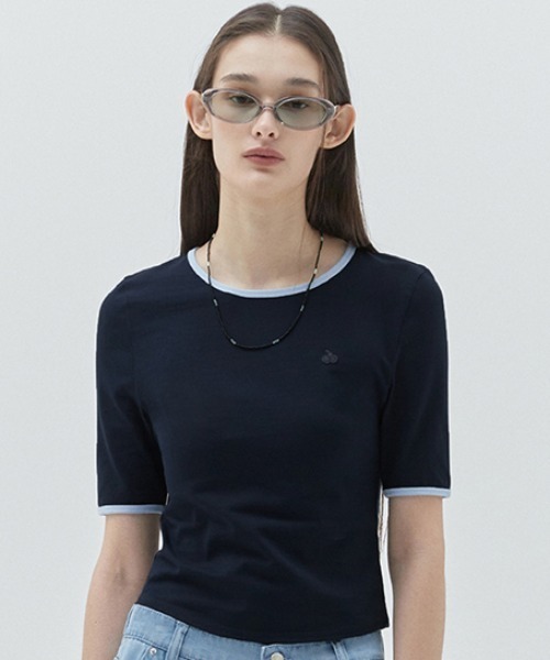 KIRSH(キルシー)の「KIRSH PLAIN SLIM FIT RINGER T-SHIRT キルシー プレーン スリム フィット リンガーTシャツ(Tシャツ/カットソー・レディース・ホワイト/ダークネイビー・ONE SIZE)」の2枚目の写真