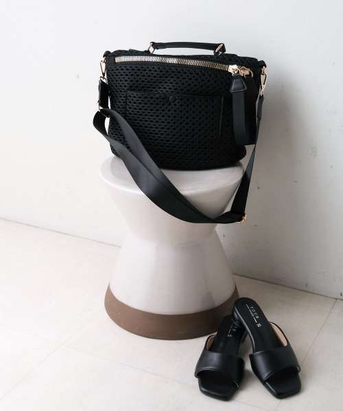 Bou Jeloud（ブージュルード）の「アシンメトリーミュール（サンダル・レディース・ベージュ/ブラック・38/36）」の18枚目の写真