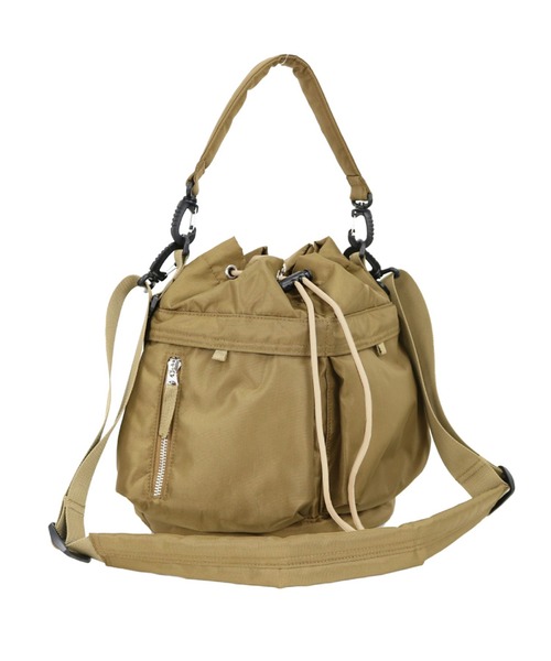 MAGASIN DE MODE Brew(マガジンデモードブリュー)の「【MAGASIN DE MODE Brew】e.e.p.ダブルポケットドロストショルダー SNBD(ショルダーバッグ・レディース・マスタード/ブラック/カーキ/グレー・FREE)」の4枚目の写真