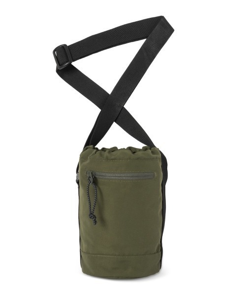 Carhartt WIP（カーハートダブリューアイピー）の「Carhartt WIP IRWIN BAG（カーハート ワークインプログレス アーウィン バッグ）（ボディバッグ/ウエストポーチ・メンズ・グリーン系/ブラック系/カモフラージュ・FREE）」の5枚目の写真