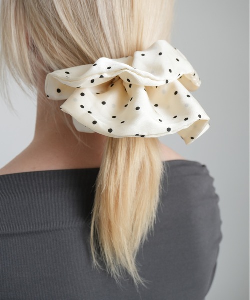 IMARI（イマリ）の「【 IMARI / イマリ 】 ドット ダブルフリル シュシュ（シュシュ・レディース・ホワイト/ブラック・FREE）」の14枚目の写真