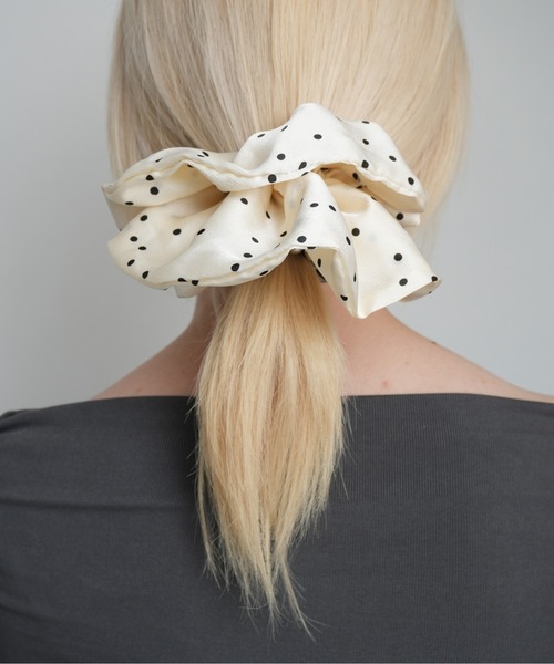 IMARI（イマリ）の「【 IMARI / イマリ 】 ドット ダブルフリル シュシュ（シュシュ・レディース・ホワイト/ブラック・FREE）」の13枚目の写真