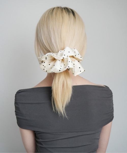 IMARI（イマリ）の「【 IMARI / イマリ 】 ドット ダブルフリル シュシュ（シュシュ・レディース・ホワイト/ブラック・FREE）」の12枚目の写真