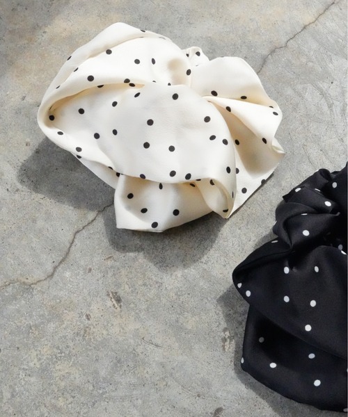 IMARI（イマリ）の「【 IMARI / イマリ 】 ドット ダブルフリル シュシュ（シュシュ・レディース・ホワイト/ブラック・FREE）」の5枚目の写真