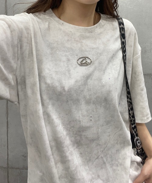 ROGER AND RAW（ロジャーアンドロウ）の「プレート付きラメビックTシャツ（Tシャツ/カットソー・レディース・ホワイト/ブラック/ピンク・LARGE/MEDIUM/SMALL）」の7枚目の写真