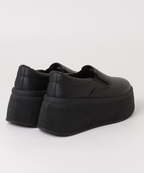 Dedes（デデス）の「Dedes 厚底ボリュームソールスリッポンスニーカー コートスニーカー(6399)（スリッポン・レディース・ホワイト/ブラック/シルバー・39/38/40/44/37/36/43/42/41）」の4枚目の写真