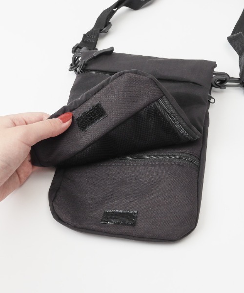 anello（アネロ）の「anello ガイド ミニショルダー（ショルダーバッグ・レディース・ブラック/オリーブ/ネイビー・FREE）」の13枚目の写真