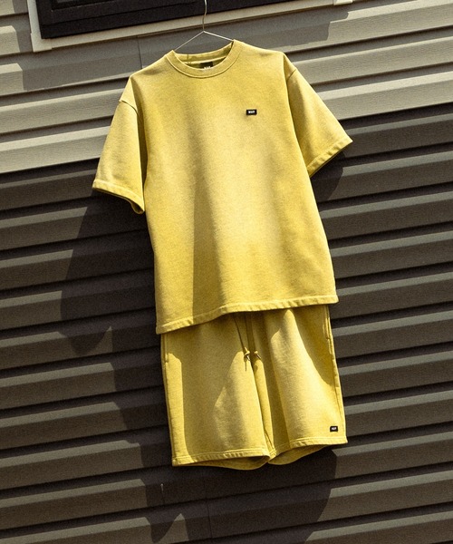 HUF 黄色トレーナー CLASSIC FLEECE CREW（スウェット）｜HUF（ハフ）のファッション