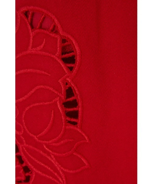M_(エムアンダーバー)の「【M_】カットワーク刺繍キャミソールワンピース オーガニックコットン使用(ワンピース・レディース・レッド/アイボリー/ブラック・1/2)」の22枚目の写真