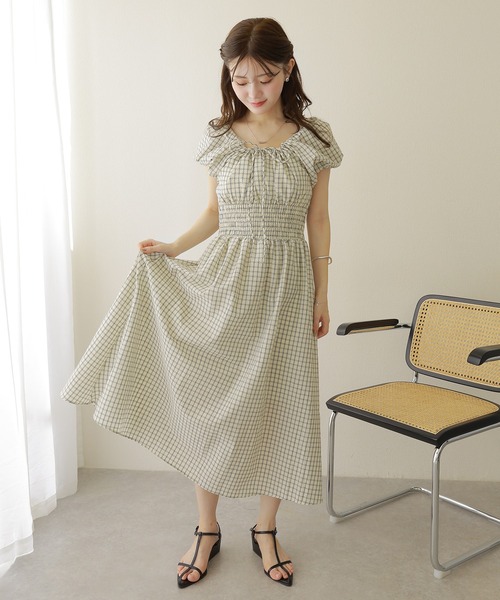 LAULEN(ローレン)の「check shirring puff sleeves dress /チェック柄 ウエスト シャーリング パフスリーブ ロング ワンピース(ワンピース・レディース・アイボリー/ブラック・FREE)」の7枚目の写真
