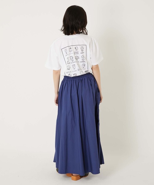 BLUE BLUE（ブルーブルー）の「SQUARE YOUR HAT Tシャツ（Tシャツ/カットソー・メンズ・ホワイト/ブラック・SMALL/LARGE/X-LARGE/MEDIUM）」の13枚目の写真