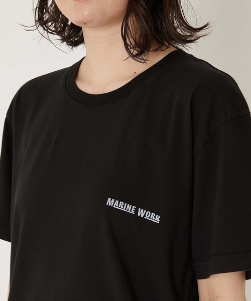 BLUE BLUE（ブルーブルー）の「SQUARE YOUR HAT Tシャツ（Tシャツ/カットソー・メンズ・ホワイト/ブラック・SMALL/LARGE/X-LARGE/MEDIUM）」の17枚目の写真