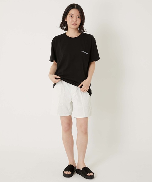 BLUE BLUE（ブルーブルー）の「SQUARE YOUR HAT Tシャツ（Tシャツ/カットソー・メンズ・ホワイト/ブラック・SMALL/LARGE/X-LARGE/MEDIUM）」の20枚目の写真