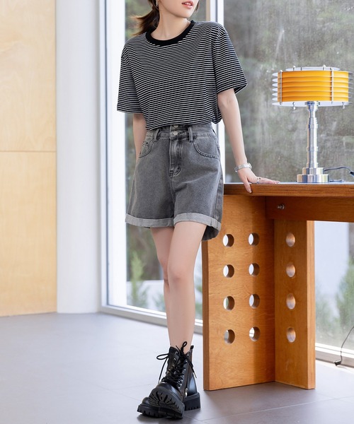 DAY CLOSET（デイ クローゼット）の「レディース 半袖ボーダー柄クルーネックTシャツ（Tシャツ/カットソー・レディース・ホワイト×ブラック/ホワイト×グレー/ブラック×ホワイト・M/L）」の7枚目の写真