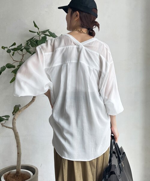 DouDou(ドゥドゥ)の「リヨセルVVシャツ(シャツ/ブラウス・レディース・ブラウン/オフホワイト/バイオレット/ブラック・FREE)」の13枚目の写真