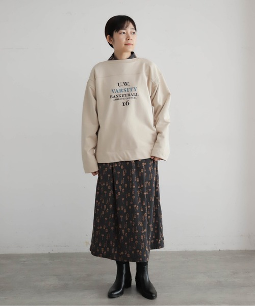 Blanc Bleu Minuit（ブランブルーミニュイ）の「バイオ加工裏毛　ワイドP/O（Tシャツ/カットソー・レディース・ベージュ/カーキ・FREE）」の3枚目の写真