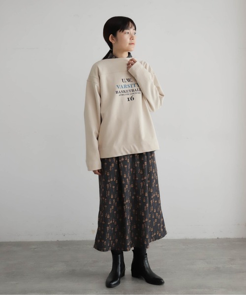Blanc Bleu Minuit（ブランブルーミニュイ）の「バイオ加工裏毛　ワイドP/O（Tシャツ/カットソー・レディース・ベージュ/カーキ・FREE）」の4枚目の写真