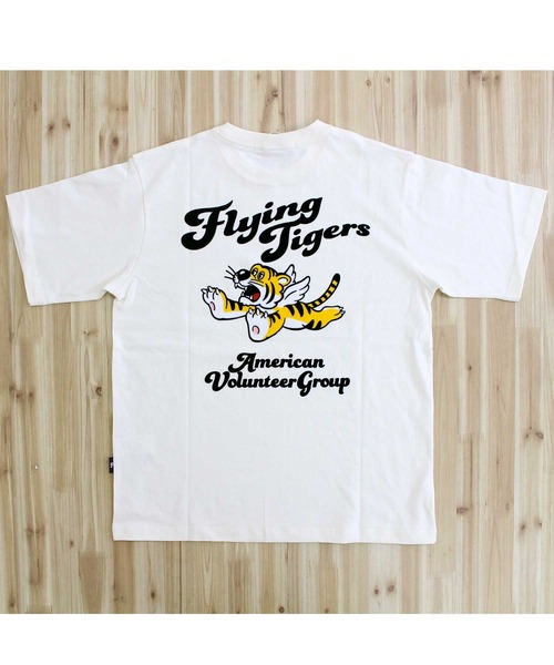 AVIREX（アヴィレックス）の「FLYING TIGER S/S TEE（Tシャツ/カットソー・メンズ・ブラック/ホワイト・L/XL/XXL/M）」の5枚目の写真