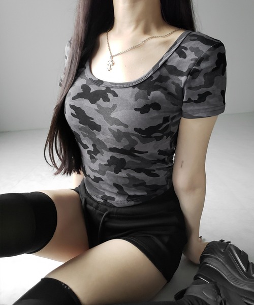 me+em select(ミームセレクト)の「【 2color 】ヴィンテージカモフラスクエアネックショートTシャツ / vintage camouflage square neck short T-shirt(Tシャツ/カットソー・レディース・グレー/カーキ・FREE)」の16枚目の写真