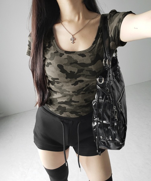me+em select(ミームセレクト)の「【 2color 】ヴィンテージカモフラスクエアネックショートTシャツ / vintage camouflage square neck short T-shirt(Tシャツ/カットソー・レディース・グレー/カーキ・FREE)」の8枚目の写真