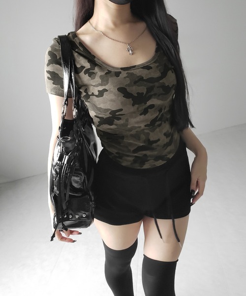 me+em select(ミームセレクト)の「【 2color 】ヴィンテージカモフラスクエアネックショートTシャツ / vintage camouflage square neck short T-shirt(Tシャツ/カットソー・レディース・グレー/カーキ・FREE)」の13枚目の写真