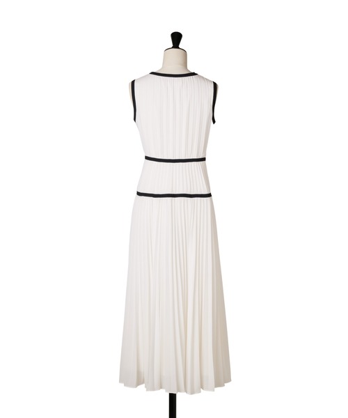 ワンピース herlipto Formentera Pleated Bicolor Dres white】Formentera Pleated Bicolor Dress