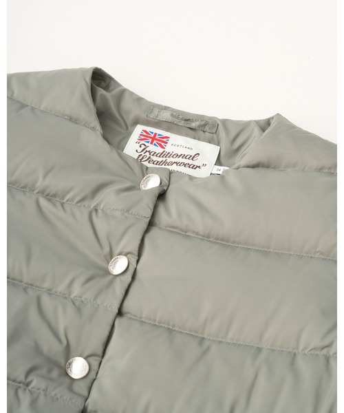 Traditional Weatherwear(トラディショナルウェザーウェア)の「ARKLEY DOWN PA(ダウンジャケット/コート・レディース・ブラック/オフホワイト/セージグリーン・36/34)」の9枚目の写真