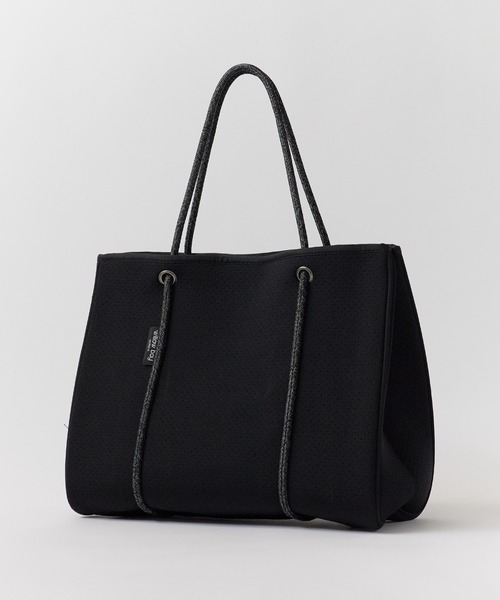 Willow Bay(ウィローベイ)の「Willow Bay/ウィローベイ Daydreamer Neoprene Tote Bag トートバッグ 軽量 秋物 秋服 2026年秋冬(トートバッグ・レディース・ブラック系2/ブラック系1/ホワイト系2/ホワイト系1/ライトグレー/チャコール/カーキ系2/カーキ系1・FREE)」の14枚目の写真