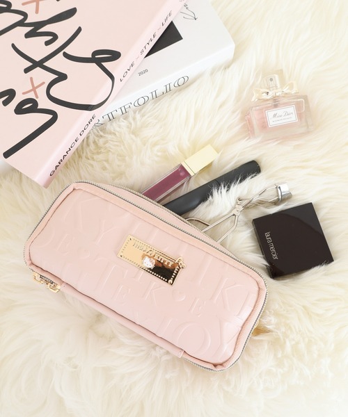 セール】ｻﾝﾘｵ合皮英字ｴﾝﾎﾞｽ多機能ﾎﾟｰﾁ（ポーチ）｜sanrio（サンリオ