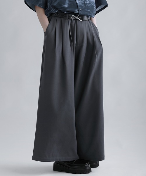 SOCCE(ソーシー)の「ワイドドレープ袴スラックス(スラックス・メンズ・チャコール/ブラック・S/M/L/XL)」の16枚目の写真