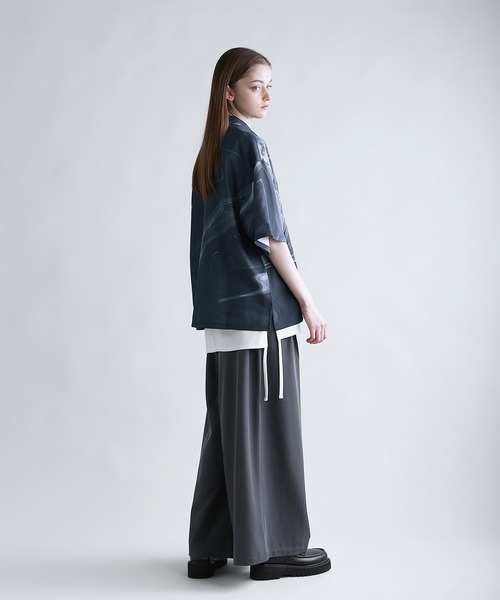 SOCCE(ソーシー)の「ワイドドレープ袴スラックス(スラックス・メンズ・チャコール/ブラック・S/M/L/XL)」の22枚目の写真