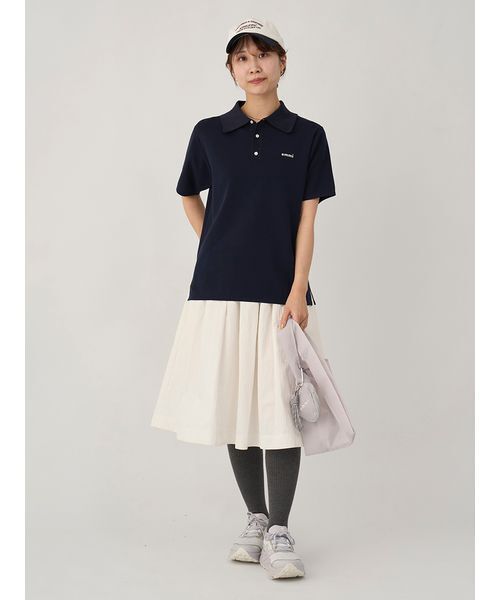 emmi(エミ)の「emmiロゴニットポロトップス(ポロシャツ・レディース・ライトグレー/ピンク/ネイビー・F)」の17枚目の写真