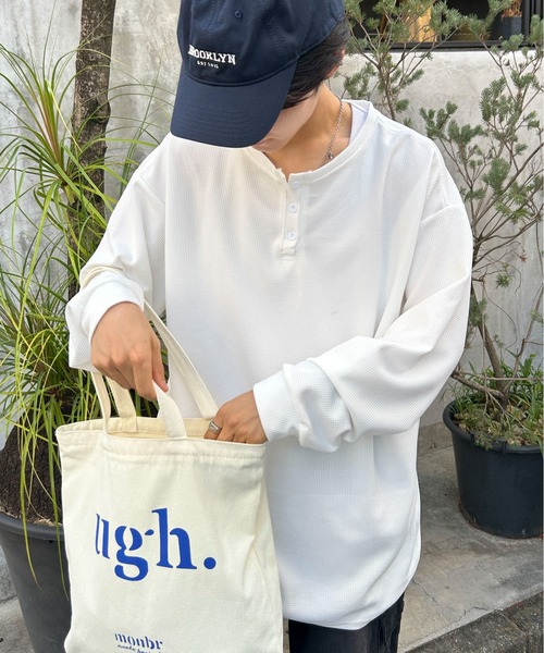 link lot(リンクロット)の「ビッグシルエットワッフル無地ヘンリーネックロンT(Tシャツ/カットソー・メンズ・ブラック/ホワイト/グレー・M/L)」の19枚目の写真