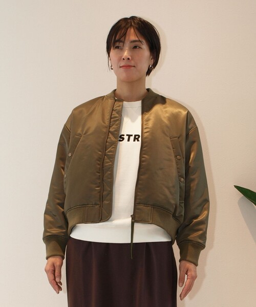 J.PRESS YORK STREET（ジェイプレスヨークストリート）の「【WOMEN】ショート MA-1（ブルゾン・レディース・カーキ系/ブラック系・F）」の2枚目の写真