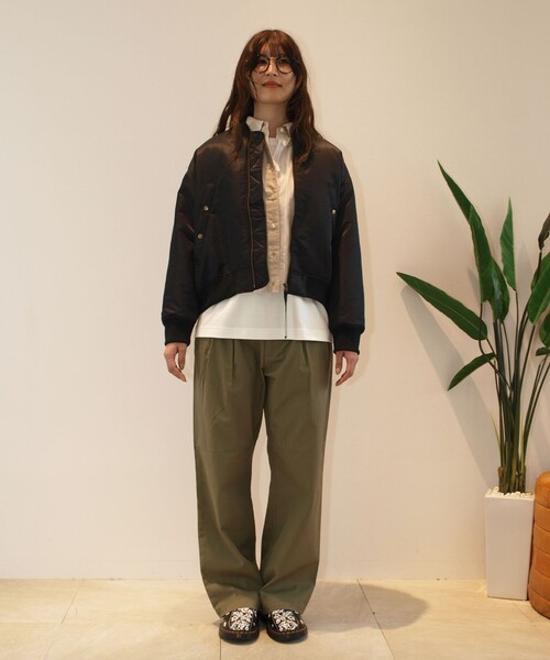 J.PRESS YORK STREET（ジェイプレスヨークストリート）の「【WOMEN】ショート MA-1（ブルゾン・レディース・カーキ系/ブラック系・F）」の13枚目の写真