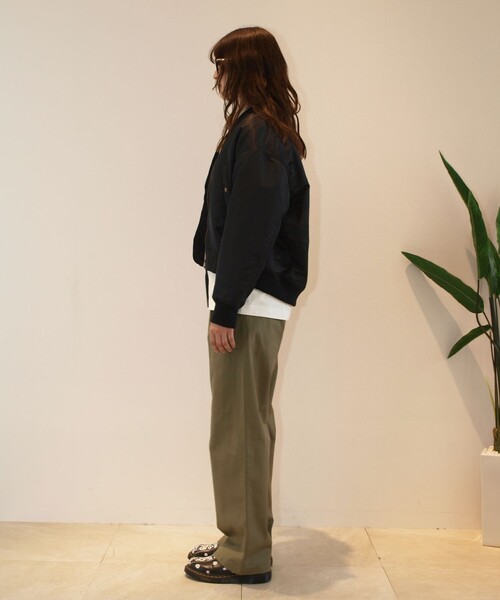 J.PRESS YORK STREET（ジェイプレスヨークストリート）の「【WOMEN】ショート MA-1（ブルゾン・レディース・カーキ系/ブラック系・F）」の12枚目の写真