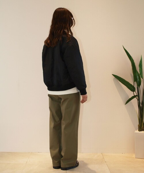 J.PRESS YORK STREET（ジェイプレスヨークストリート）の「【WOMEN】ショート MA-1（ブルゾン・レディース・カーキ系/ブラック系・F）」の11枚目の写真