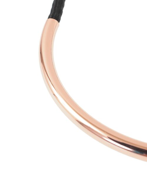 YECCA VECCA（イェッカヴェッカ）の「アーチラインコードネックレス（ネックレス・レディース・ゴールド/ブラック・FREE）」の11枚目の写真