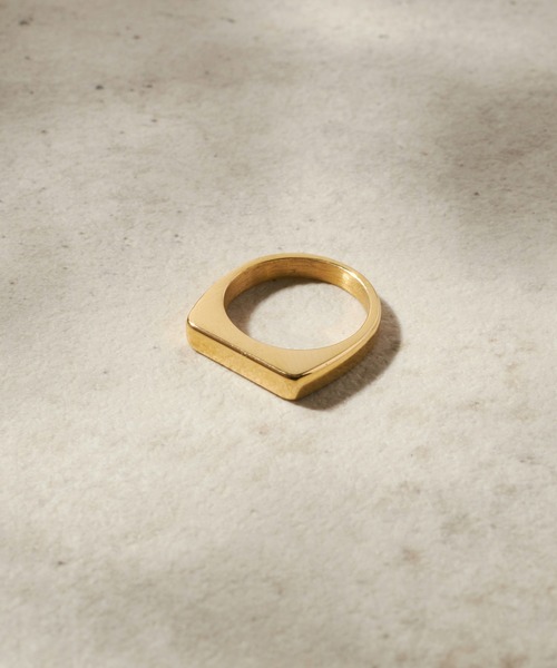GOLDY(ゴールディ)の「【金属アレルギー軽減】レクタングル ステンレス ピンキー リング(リング・レディース・ゴールド/シルバー・FREE)」の1枚目の写真