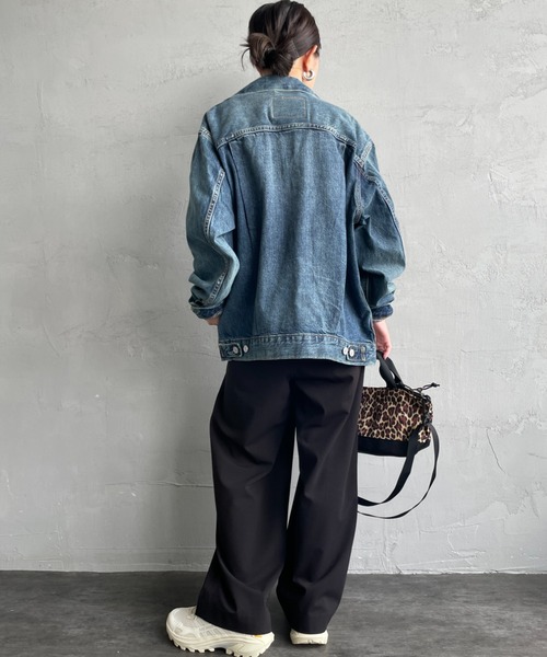 Levi's（リーバイス）の「[LEVI’S/リーバイス] TYPE 2 TRUCKER デニムジャケット（デニムジャケット・レディース・ライトインディゴブルー/インディゴブルー・S/M/L）」の3枚目の写真