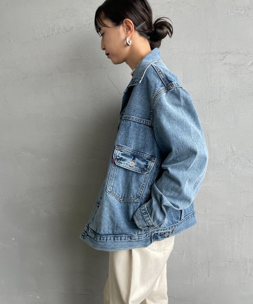 Levi's（リーバイス）の「[LEVI’S/リーバイス] TYPE 2 TRUCKER デニムジャケット（デニムジャケット・レディース・ライトインディゴブルー/インディゴブルー・S/M/L）」の9枚目の写真