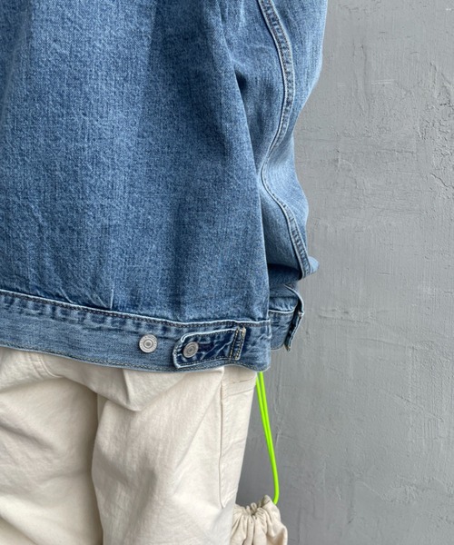 Levi's（リーバイス）の「[LEVI’S/リーバイス] TYPE 2 TRUCKER デニムジャケット（デニムジャケット・レディース・ライトインディゴブルー/インディゴブルー・S/M/L）」の17枚目の写真