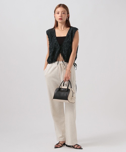 BAYFLOW（ベイフロー）の「[秋口まで着られる]モールレースベスト（ベスト・レディース・ブラック/ブラウン/ホワイト・FREE）」の15枚目の写真